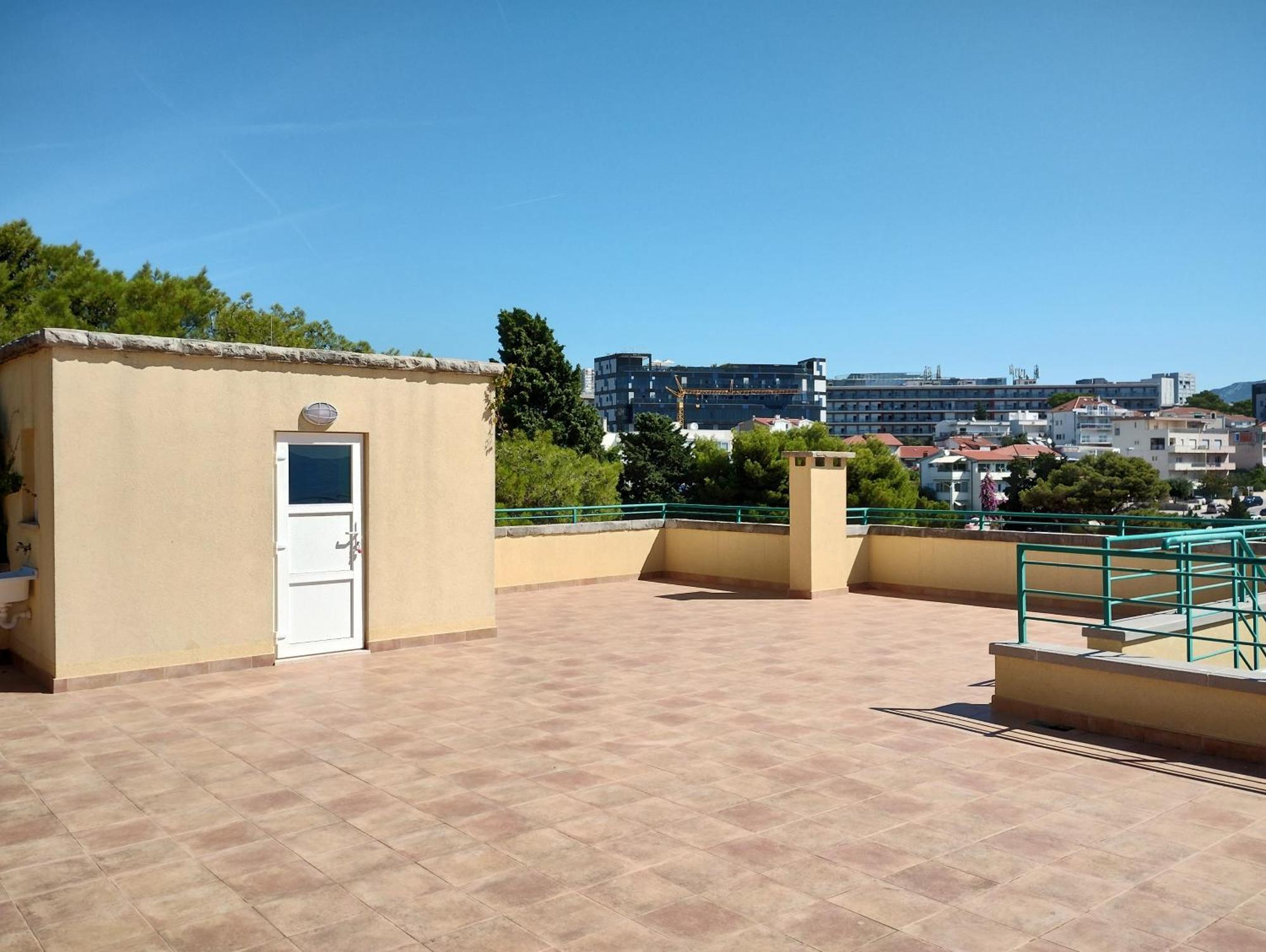 Old Captain'S Apartments - In A Pine Wood By The Sea And Tennis Courts スプリト エクステリア 写真